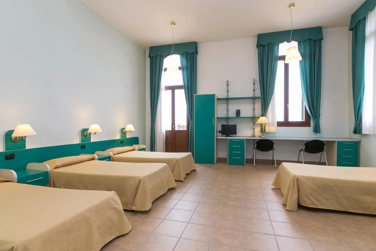 Isola Di San Servolo - Centro Soggiorno Венеция 3*,  Италия